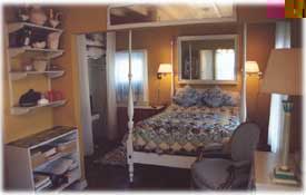 Click for an enlarged picture - Bed Room